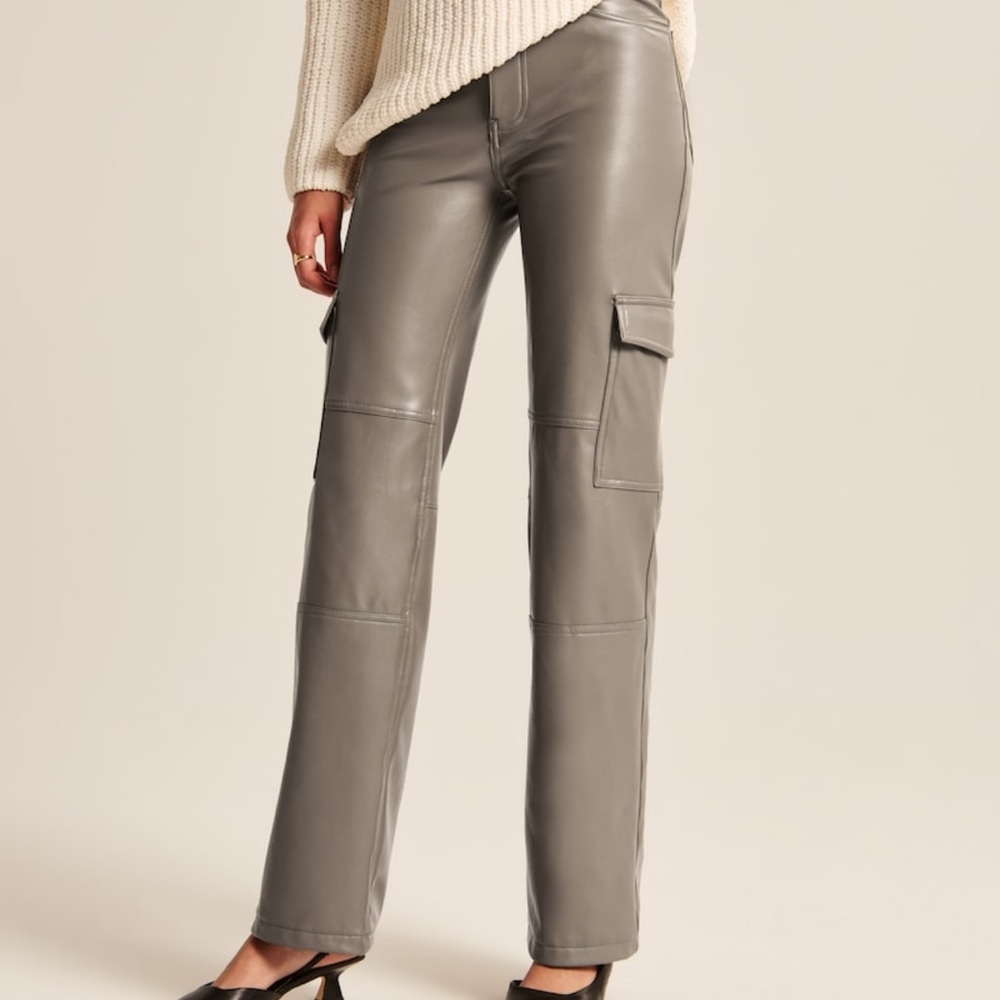 Abercrombie & Fitch Gray Cargo Pants